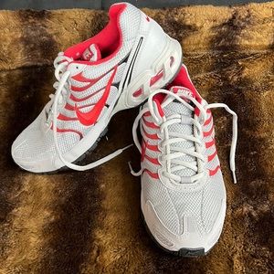 Men’s Nike air torch4 size 9